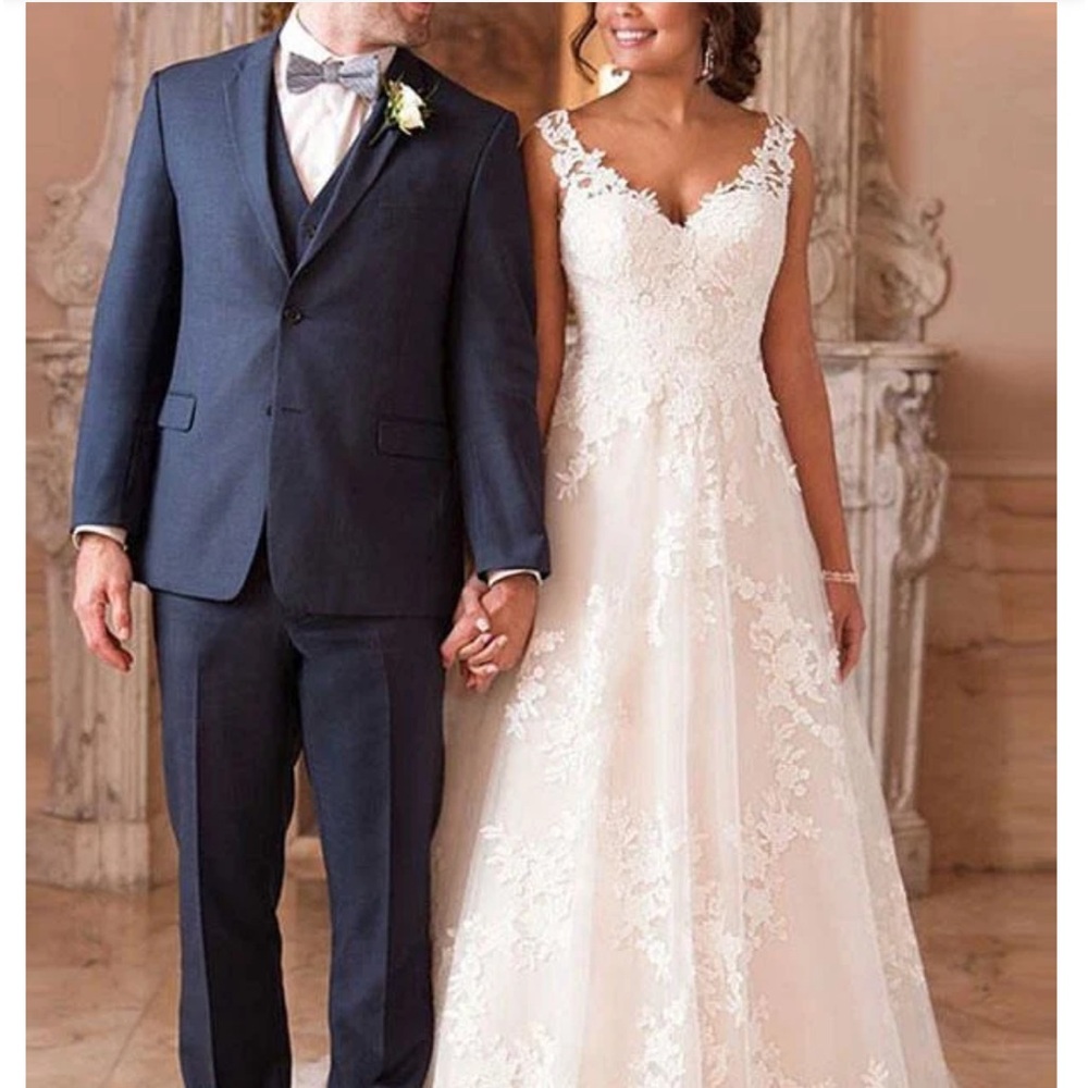 Brand new wedding dress